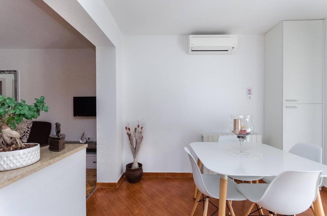 Apartment Zdenko 로비니 외부 사진