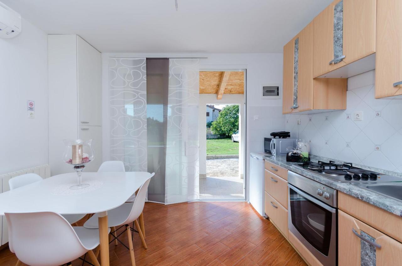 Apartment Zdenko 로비니 외부 사진